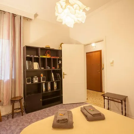 Amazing Super 120sq/m 2 Bedrooms *